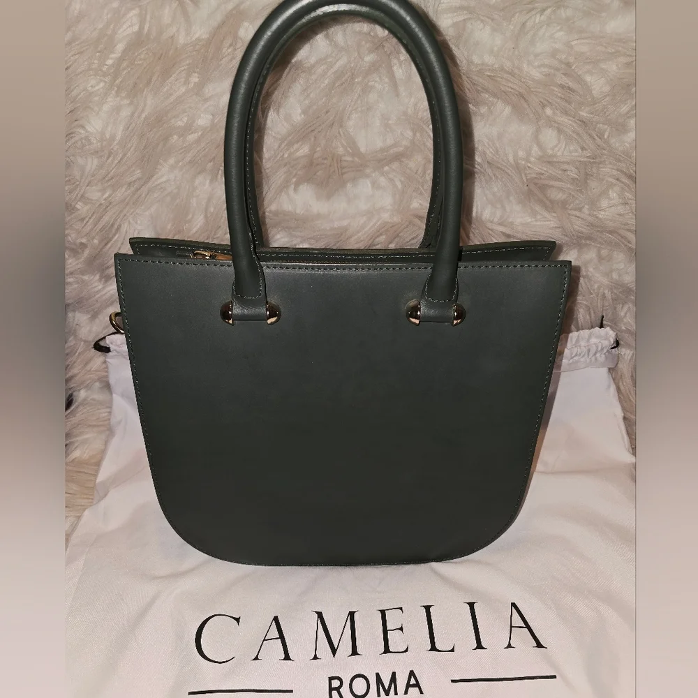 Authentic Camelia Roma Handbag - Picture 2 of 10